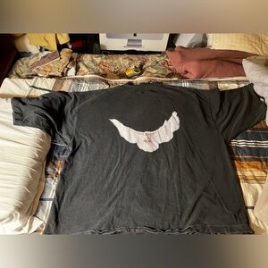 YZY Gap dove T, large.